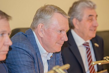 Депутаты приняли отчет полиции 